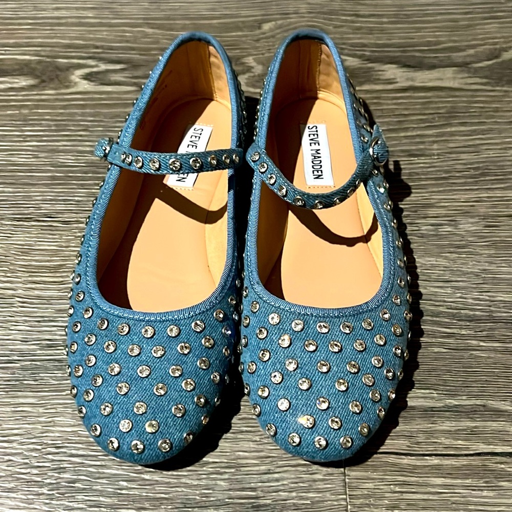 Steve Madden venetta denim rhinestone Mary Jane. Size 7. Worn twice.